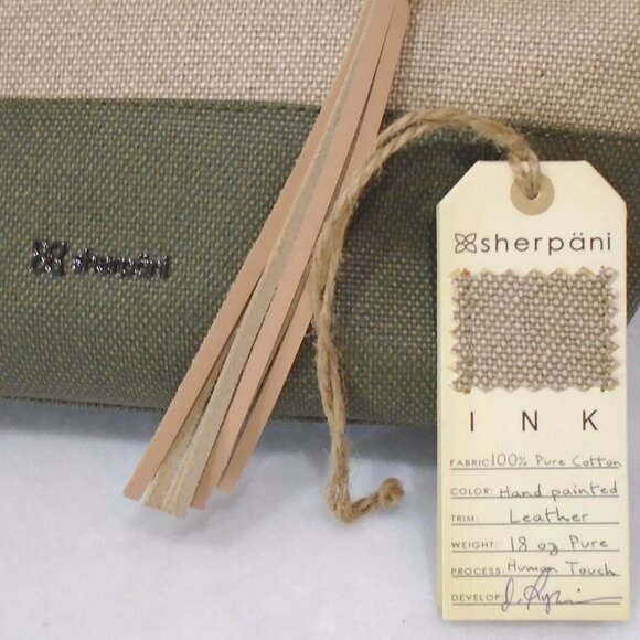 nwot SHERPANI Paige Crossbody/Wristlet Bag Beige/Green Canvas, tags detached/new - Picture 4 of 8